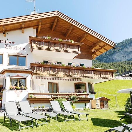 Garni Charlotte Bed & Breakfast Selva di Val Gardena Exterior photo